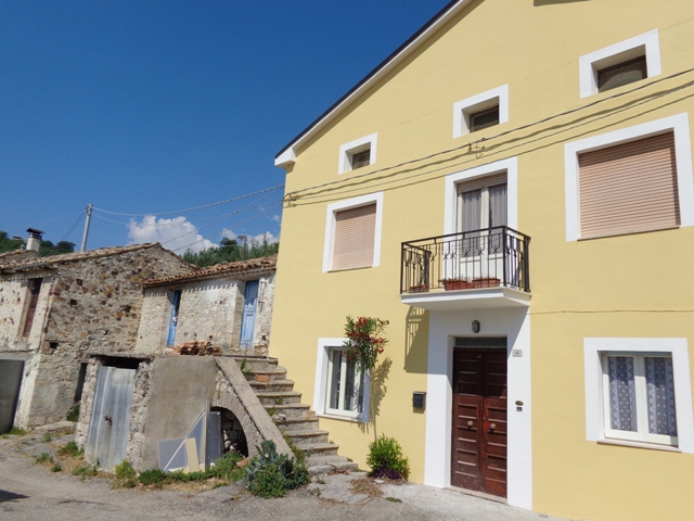 Property for sale in Altino