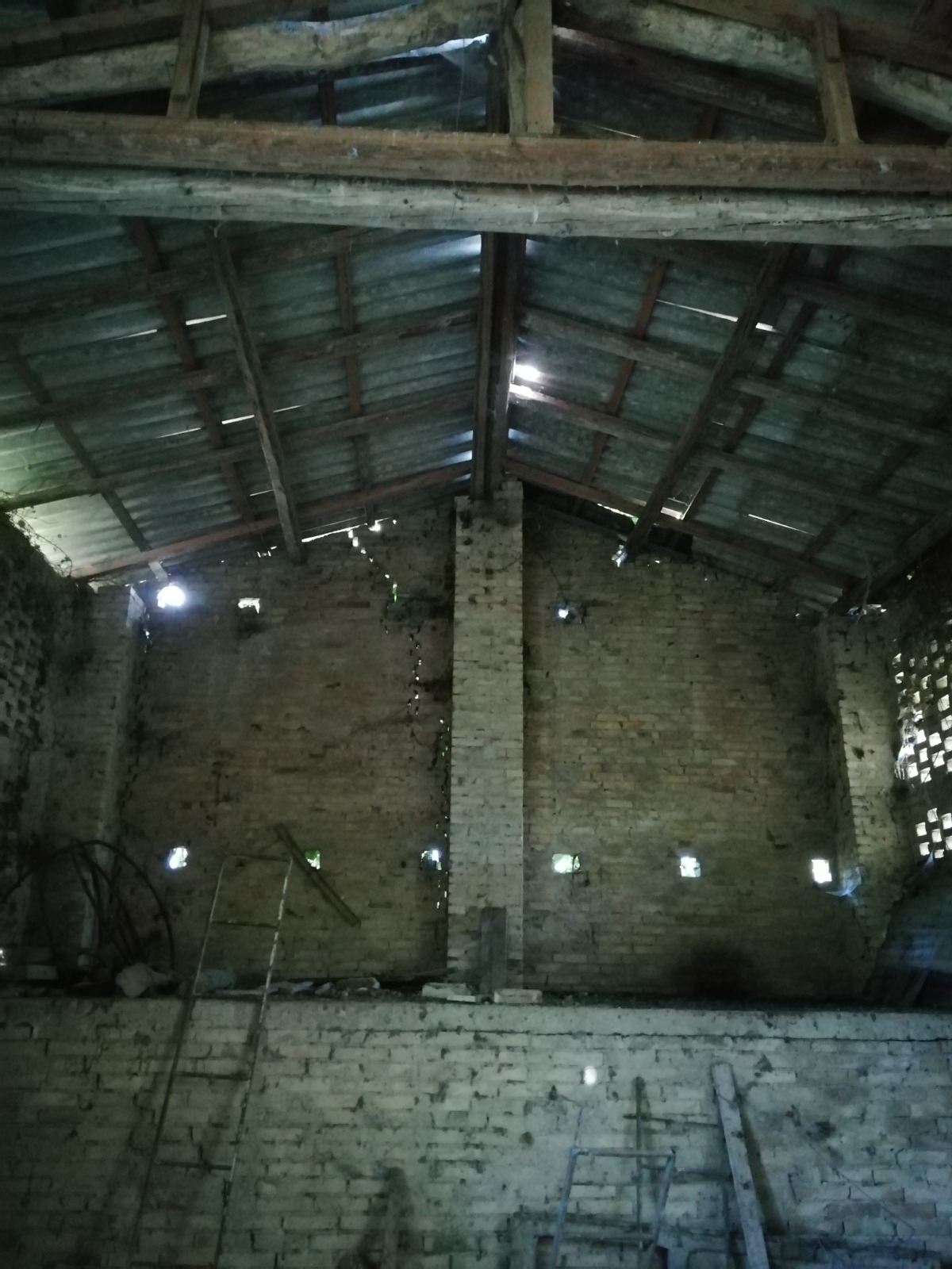 Property for sale in Ari