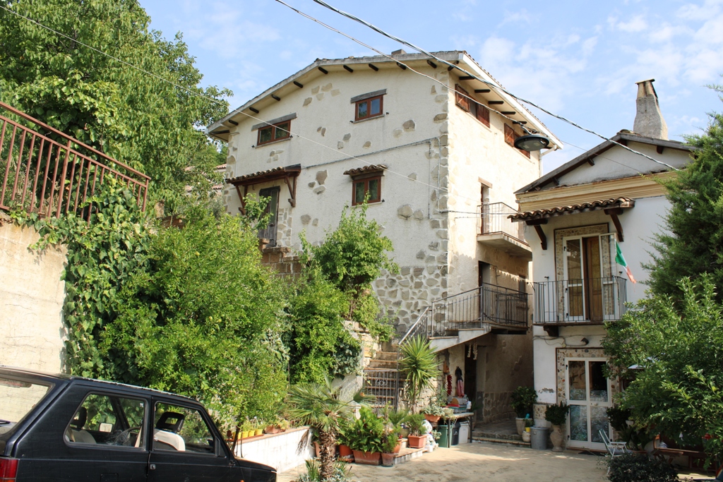 Property for sale in Bomba