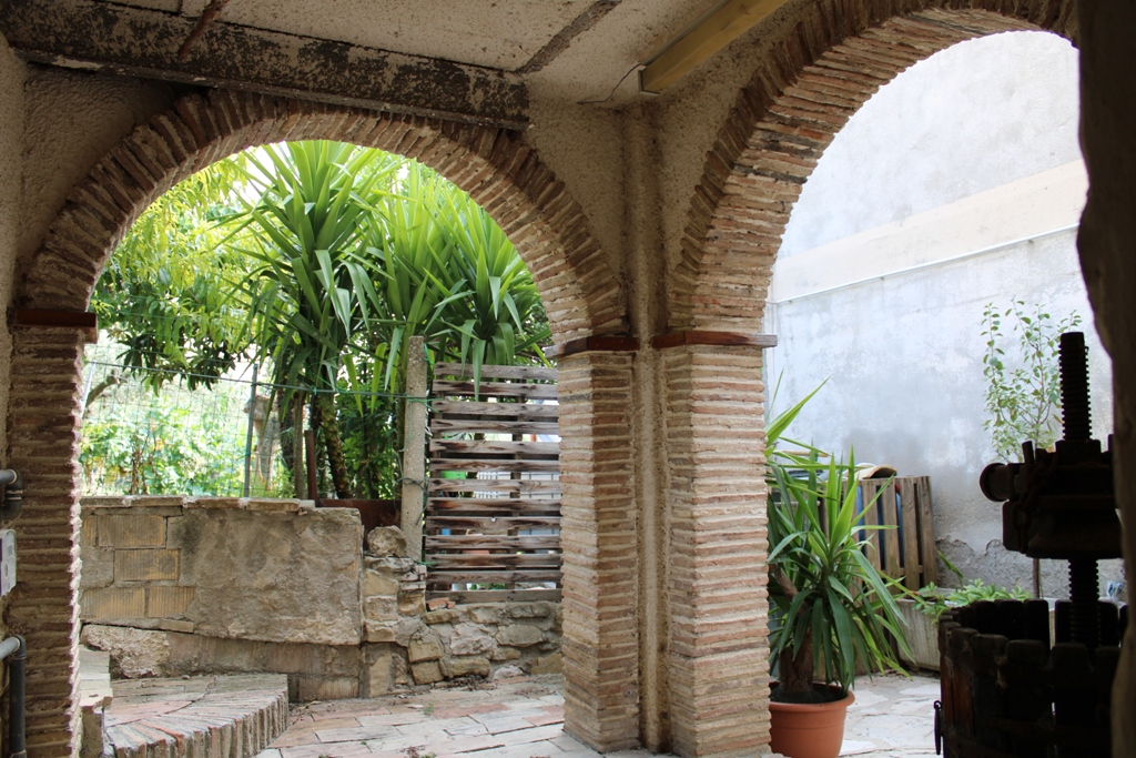 Property for sale in Bomba