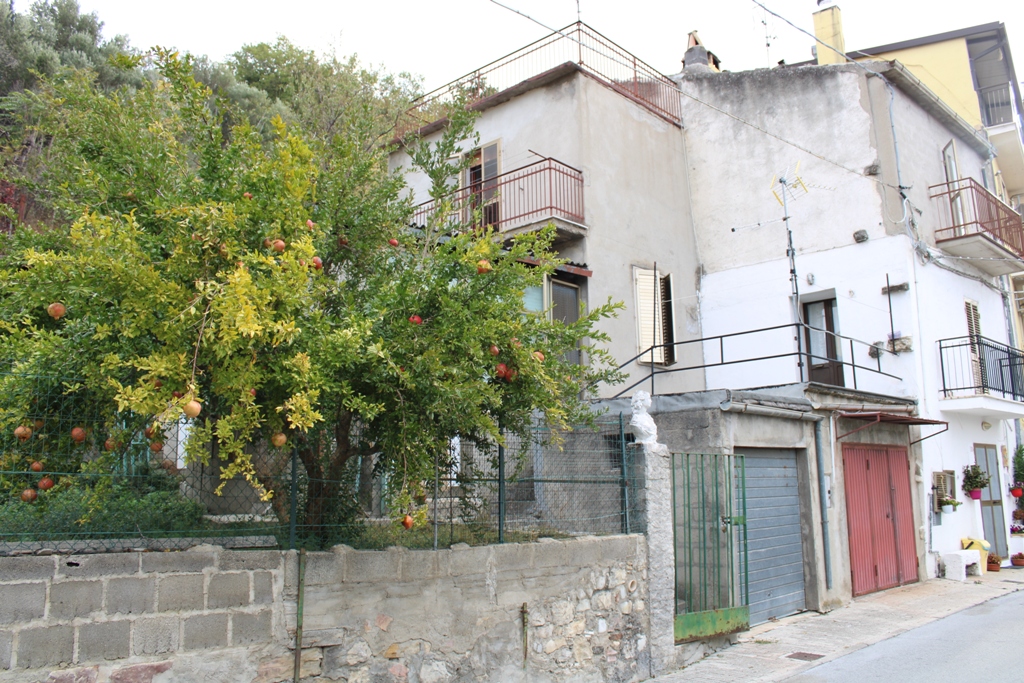 Property for sale in Bomba