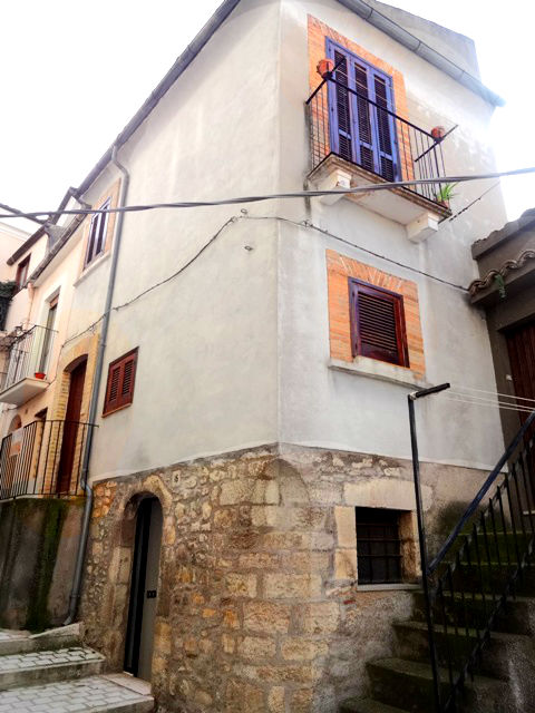 Property for sale in Bomba