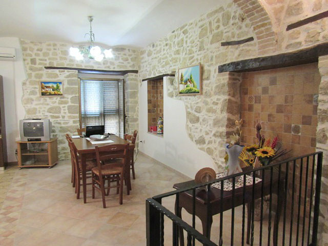 Property for sale in Bomba