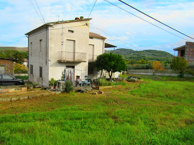 Property for sale in Casoli