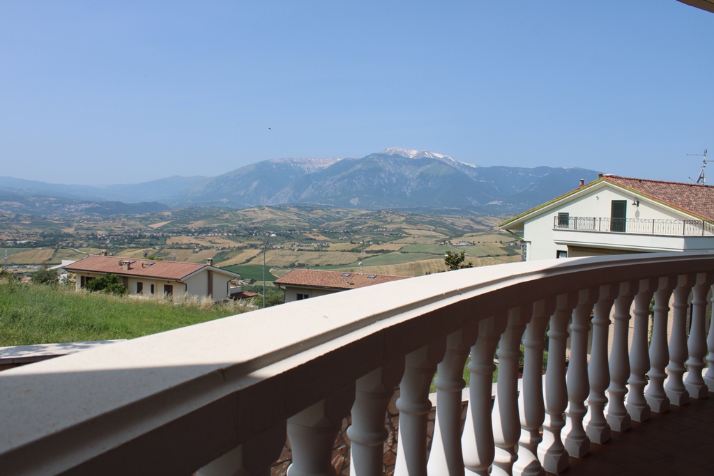 Property for sale in Castel Frentano