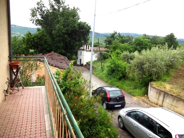 Property for sale in Civitella Messer Raimondo