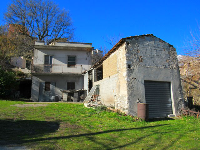 Property for sale in Civitella Messer Raimondo