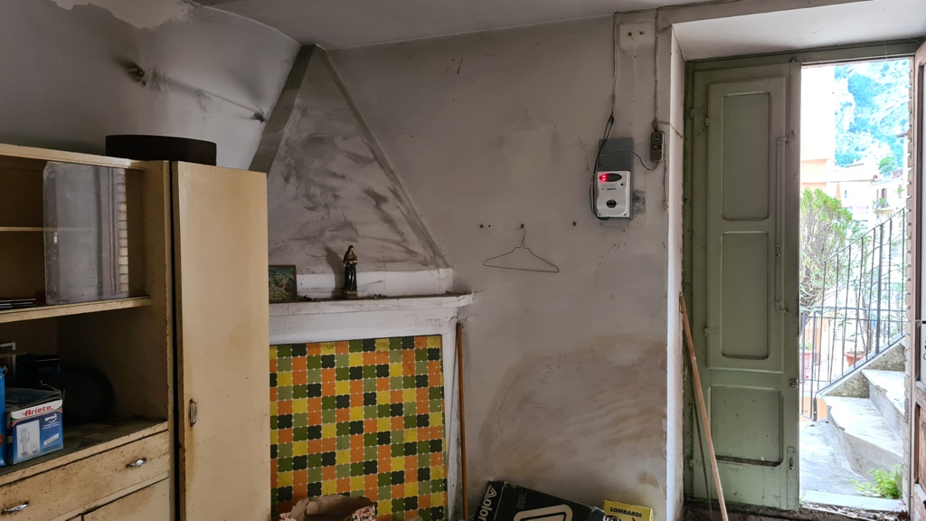 Property for sale in Fara San Martino