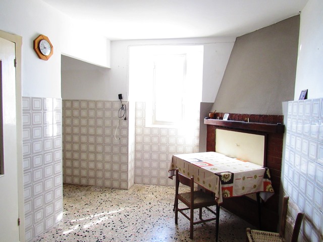 Property for sale in Lama Dei Peligni