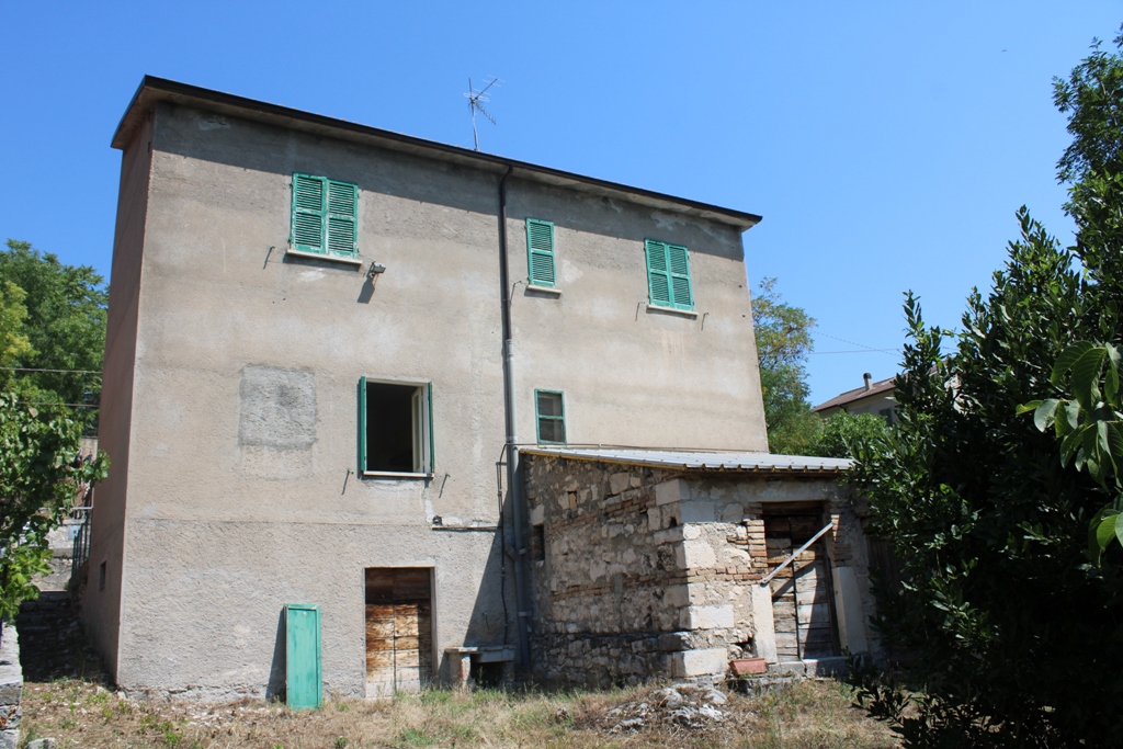 Property for sale in Lettopalena
