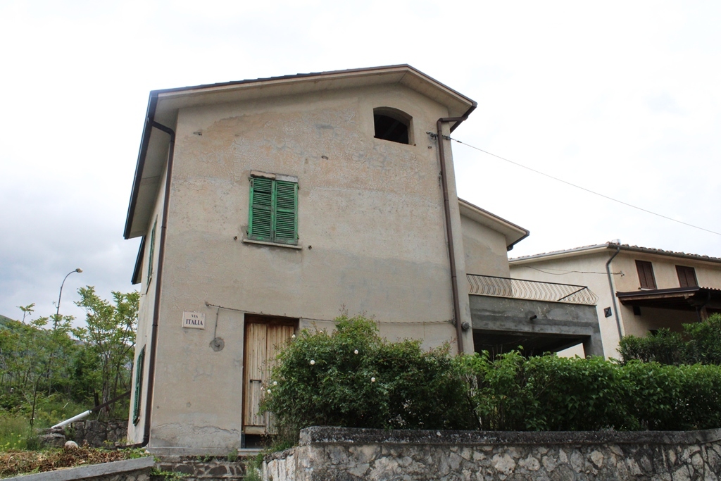 Property for sale in Lettopalena