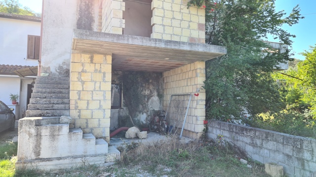 Property for sale in Ortona