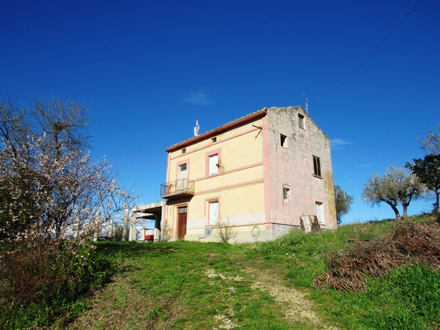 Property for sale in Paglieta