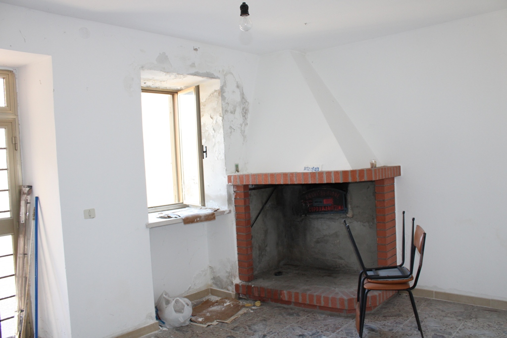 Property for sale in Roccascalegna