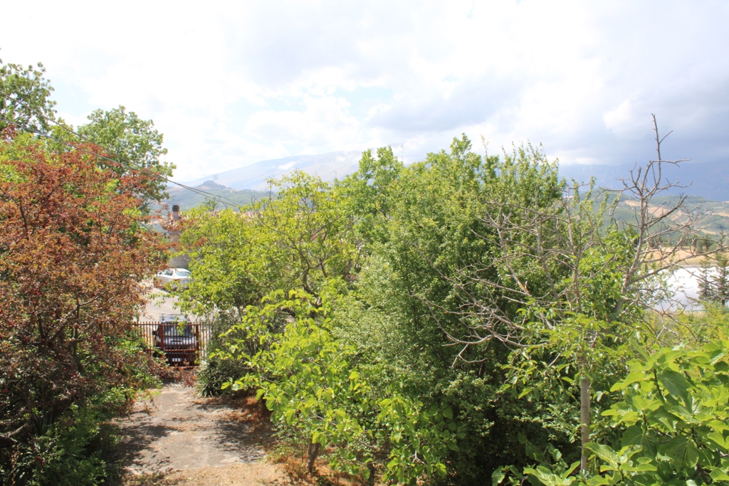 Property for sale in Roccascalegna