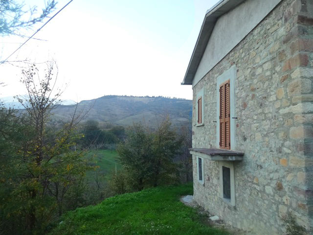 Property for sale in Roccascalegna