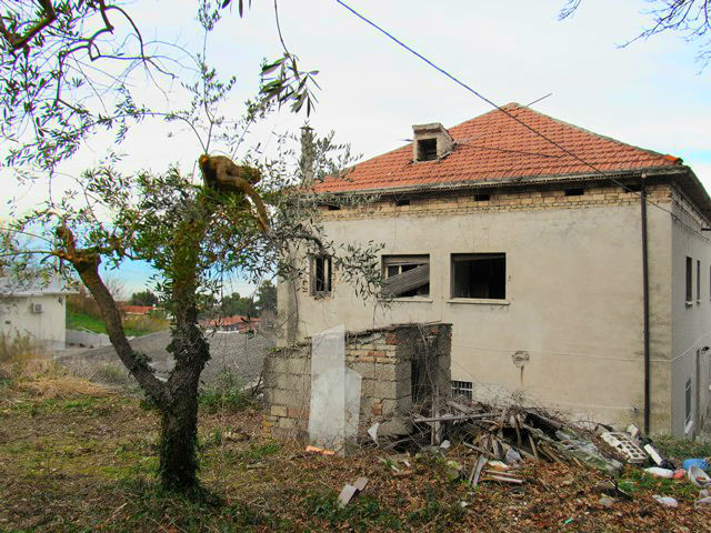 Property for sale in Torino Di Sangro