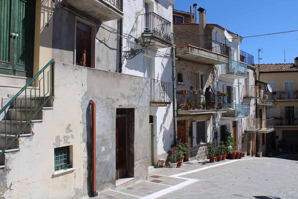 Property for sale in Tornareccio
