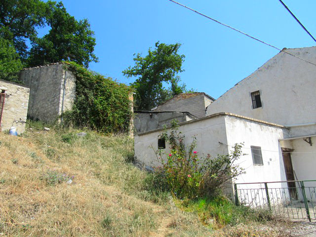Property for sale in Tornareccio
