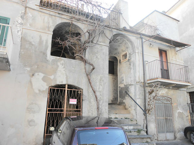 Property for sale in Bomba